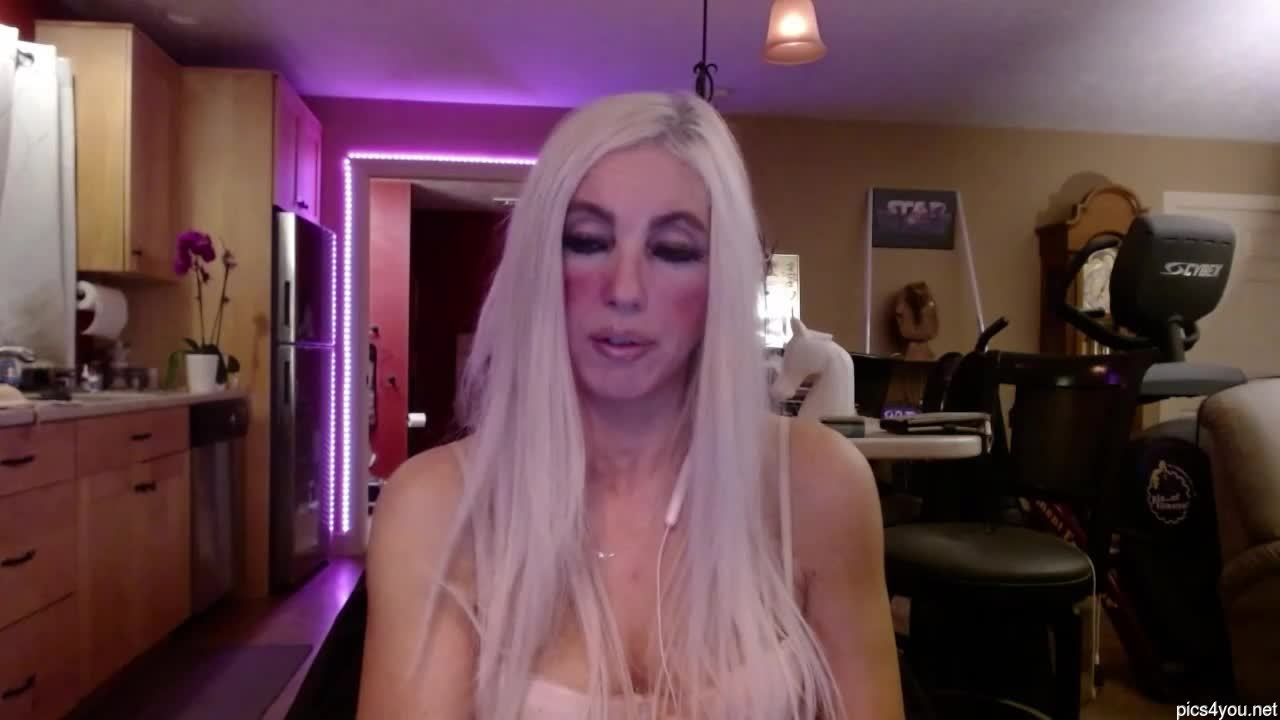 Danikawhite69