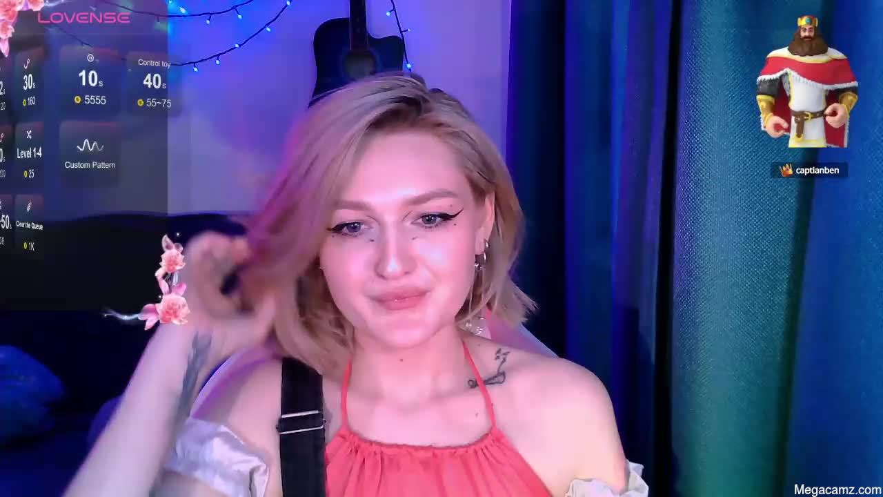 Nicolette_green