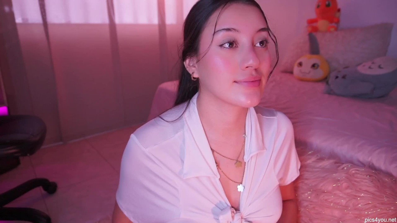 Nalia_adams