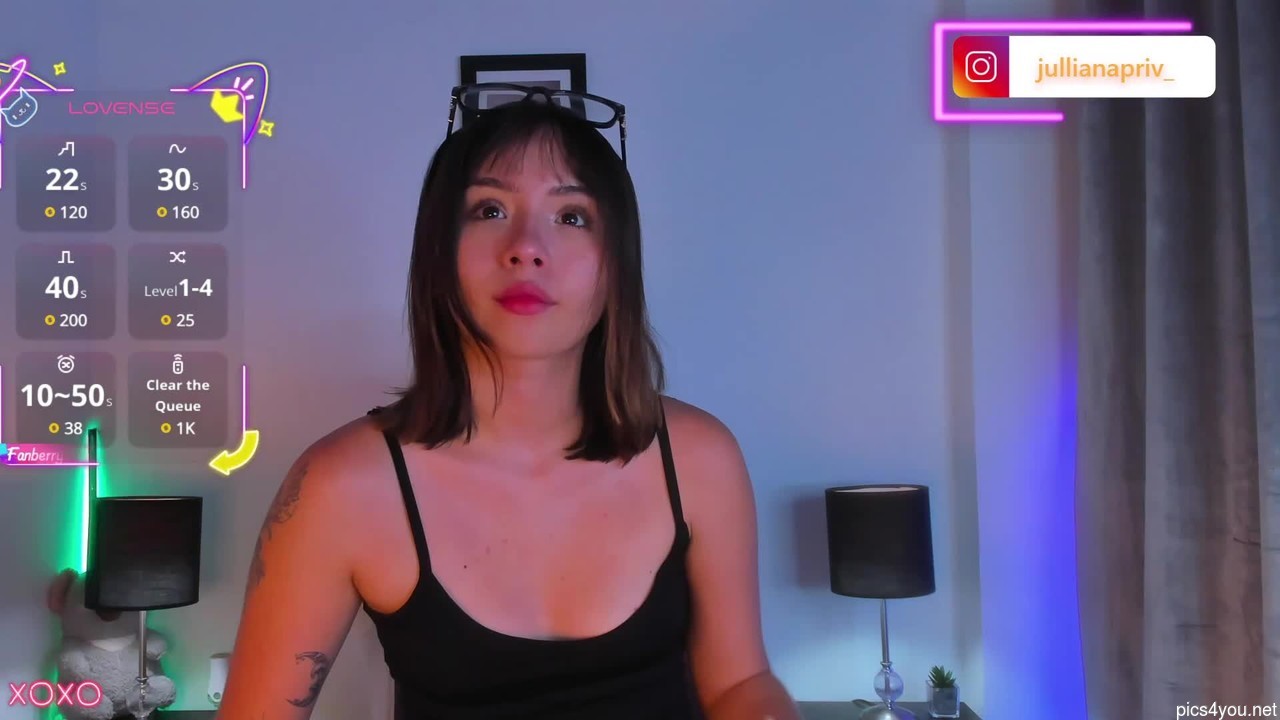 Jullianapriv_