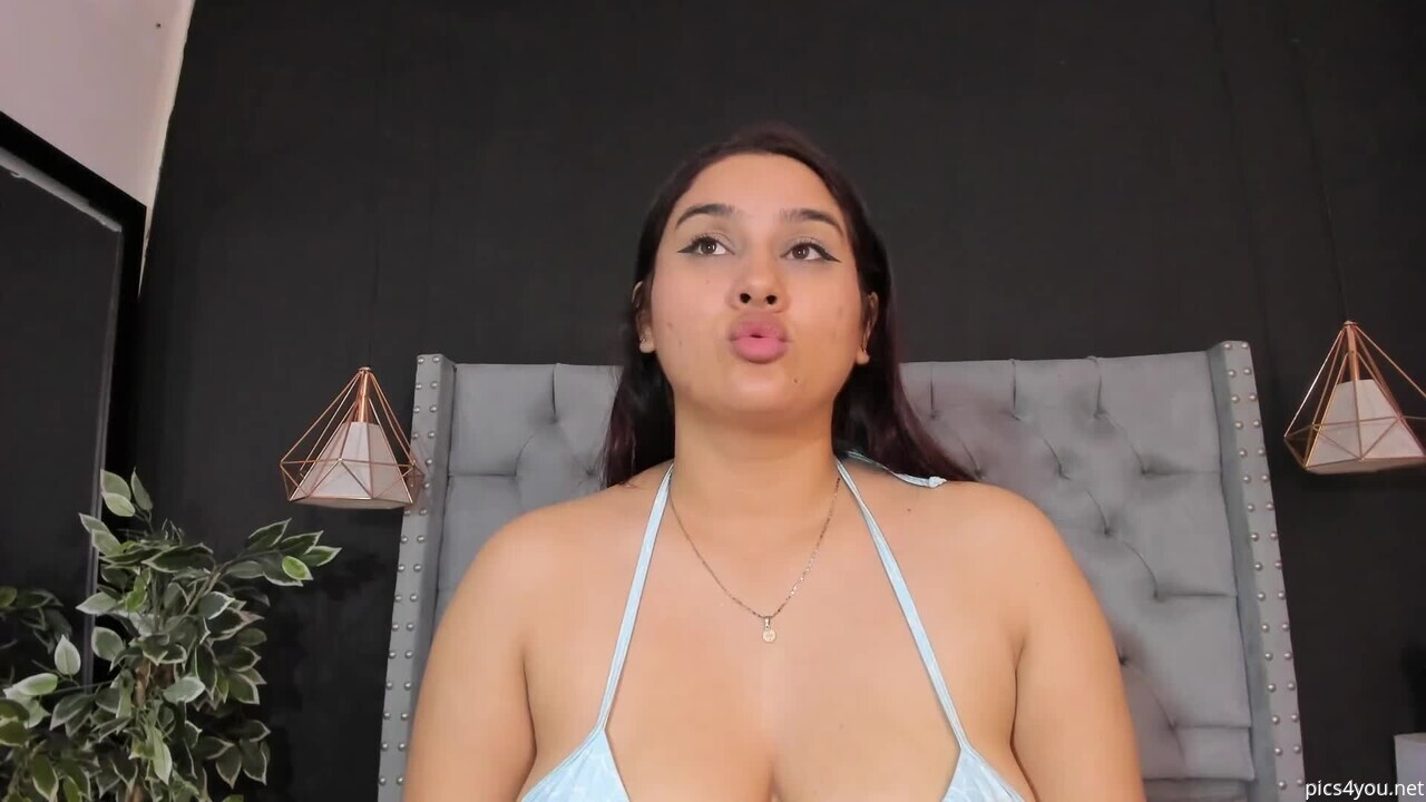 Alexamora__
