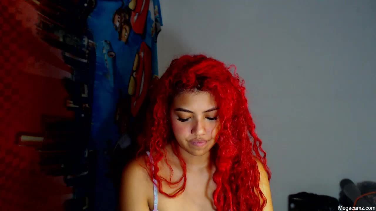 Tarahotpussy1