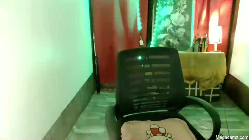 Kisses_asian143