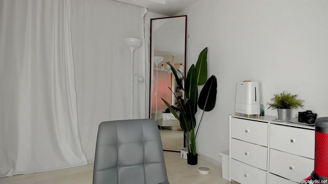 Xxx_leila