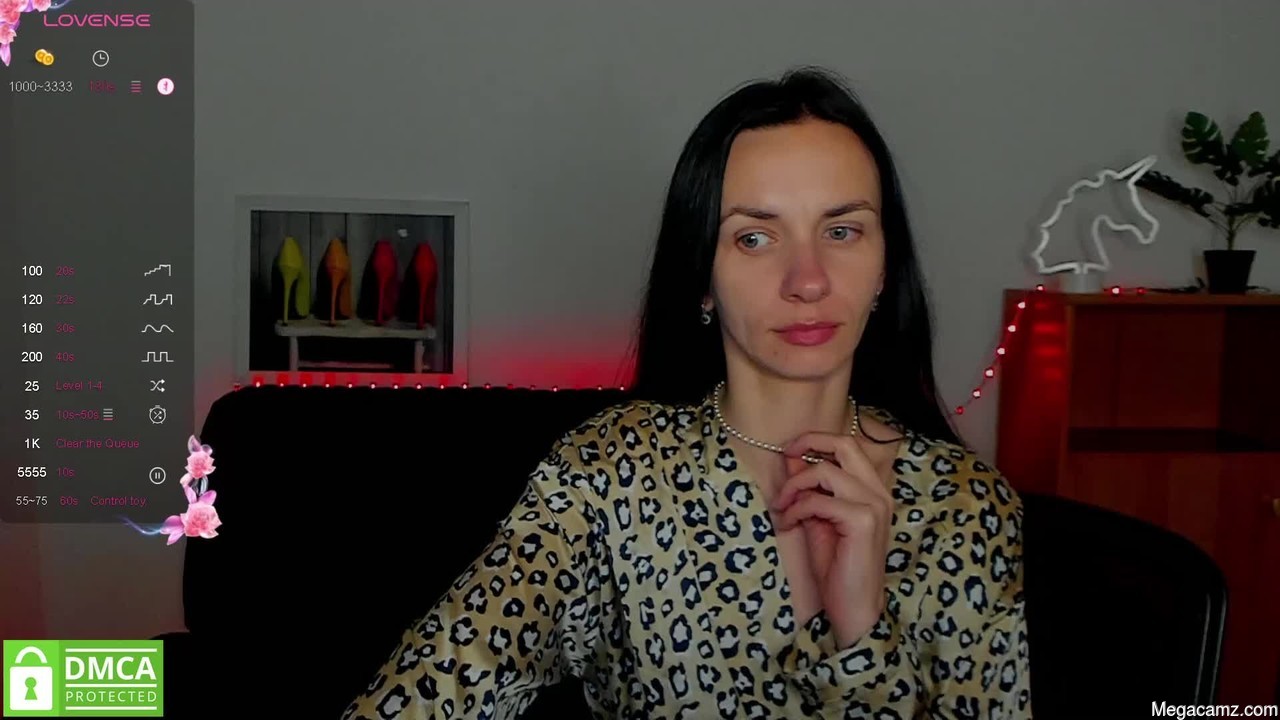 Annakillian_kiss