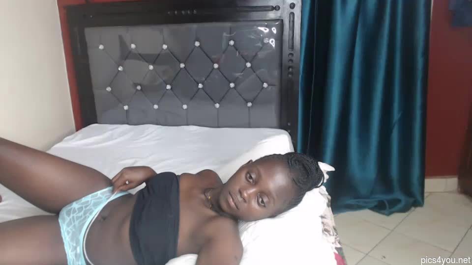 Hornybella4