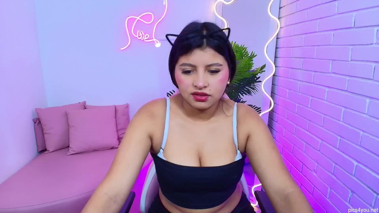Ela_tay