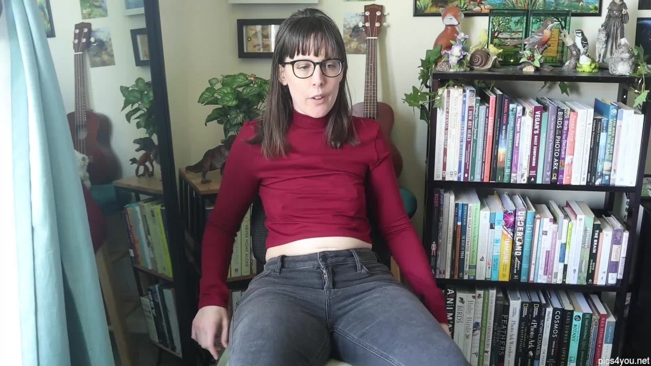Ellynaomi