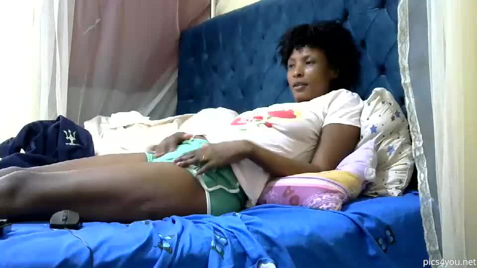 Africana_petite