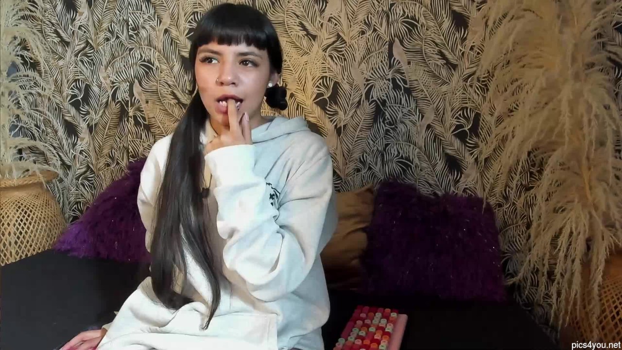 Kitty_kryss