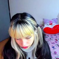 Azu_moure