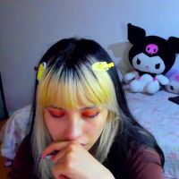 Azu_moure