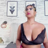 Victoria_busty