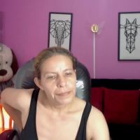 Karlye_hot