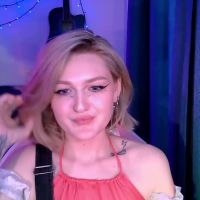 Nicolette_green
