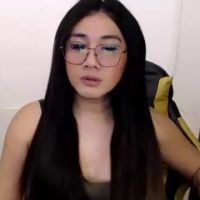Pia_worthsback
