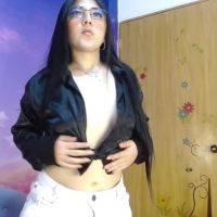 Emy_gray_1