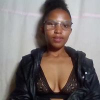 Nathalie004