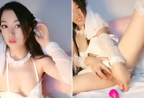 32726-碧篮妞妞新人甜美妹子菊花妹开发过用笔插入，情趣装白色网袜，拨开丁字裤跳蛋震动受不了一直呻吟.jpg