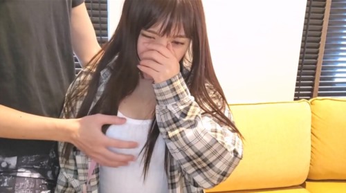 57990-美女大学生欠了高利贷被小混混逼卝迫用肉体偿还❤️嫌弃小混混的鸡卝巴臭不愿意口被强操.jpg
