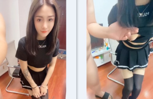 52394-极品御姐，回家就开始性卝爱欢乐，黑丝，中分发型，掰卝开她下面发现小骚卝穴已经湿卝了！.jpg