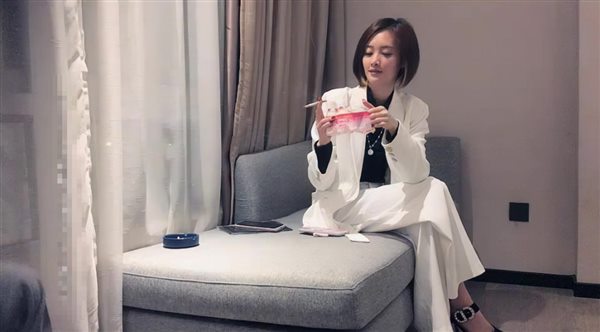 32582-文轩探花白色外套短发妹子啪啪口交上位骑坐站立后入大力猛操.jpg