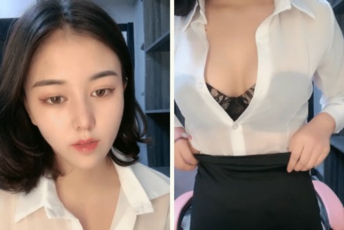55174-颜值区网红极品女神！难得小秀一波！衬衣包臀裙OL风，撩下内衣露奶，大肥卝臀拉扯内卝裤骚的很.jpg