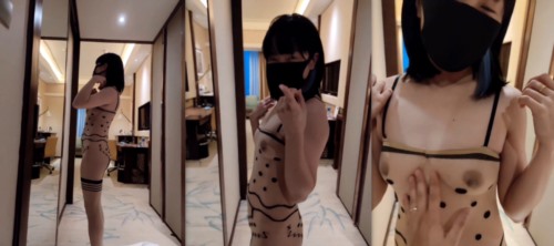 52670-白富美买了一套名牌情卝趣内卝衣，特意约我出来开房，穿在她身上太诱卝惑了，魂就这么被她勾走了.jpg