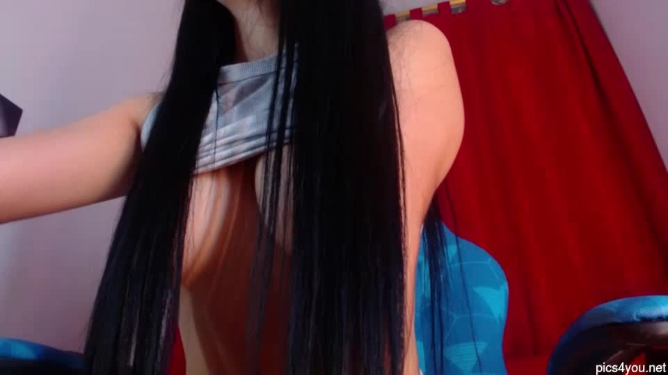 Lila_pinky