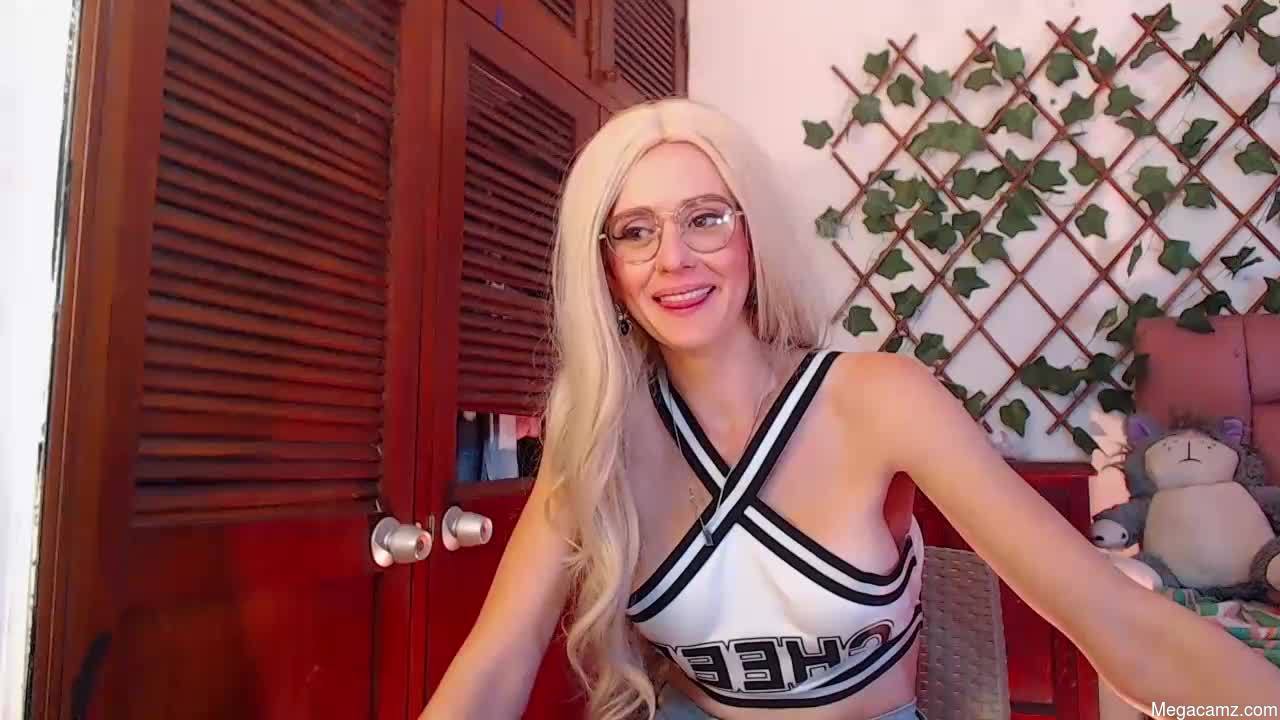 Madelainnfox2
