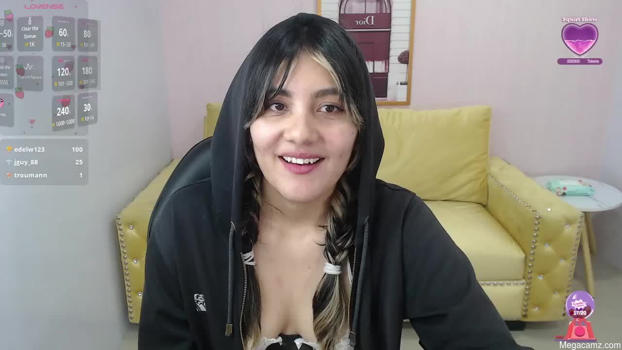 Lia_hank_ch