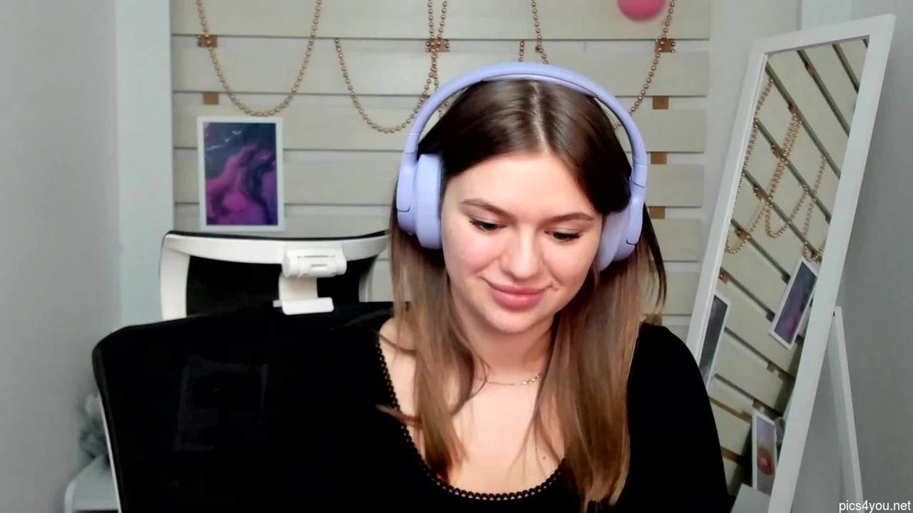 Monika_youu