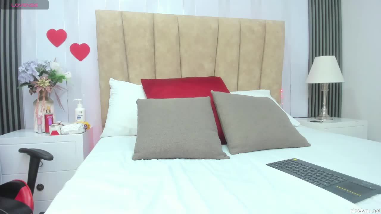 Chaarlotte_adamss