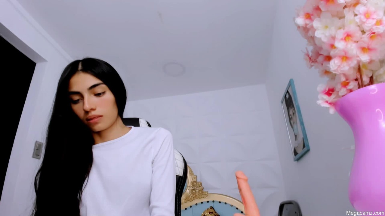 Eimy_skinny