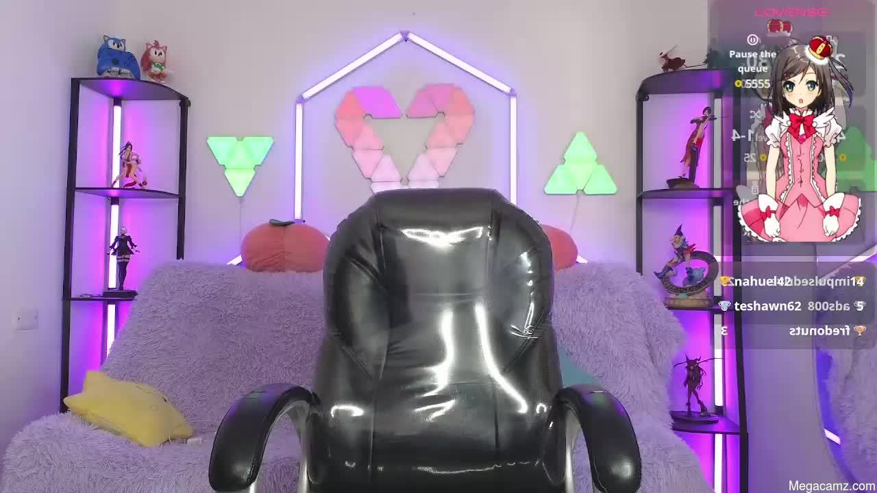 Tiny_vixen_