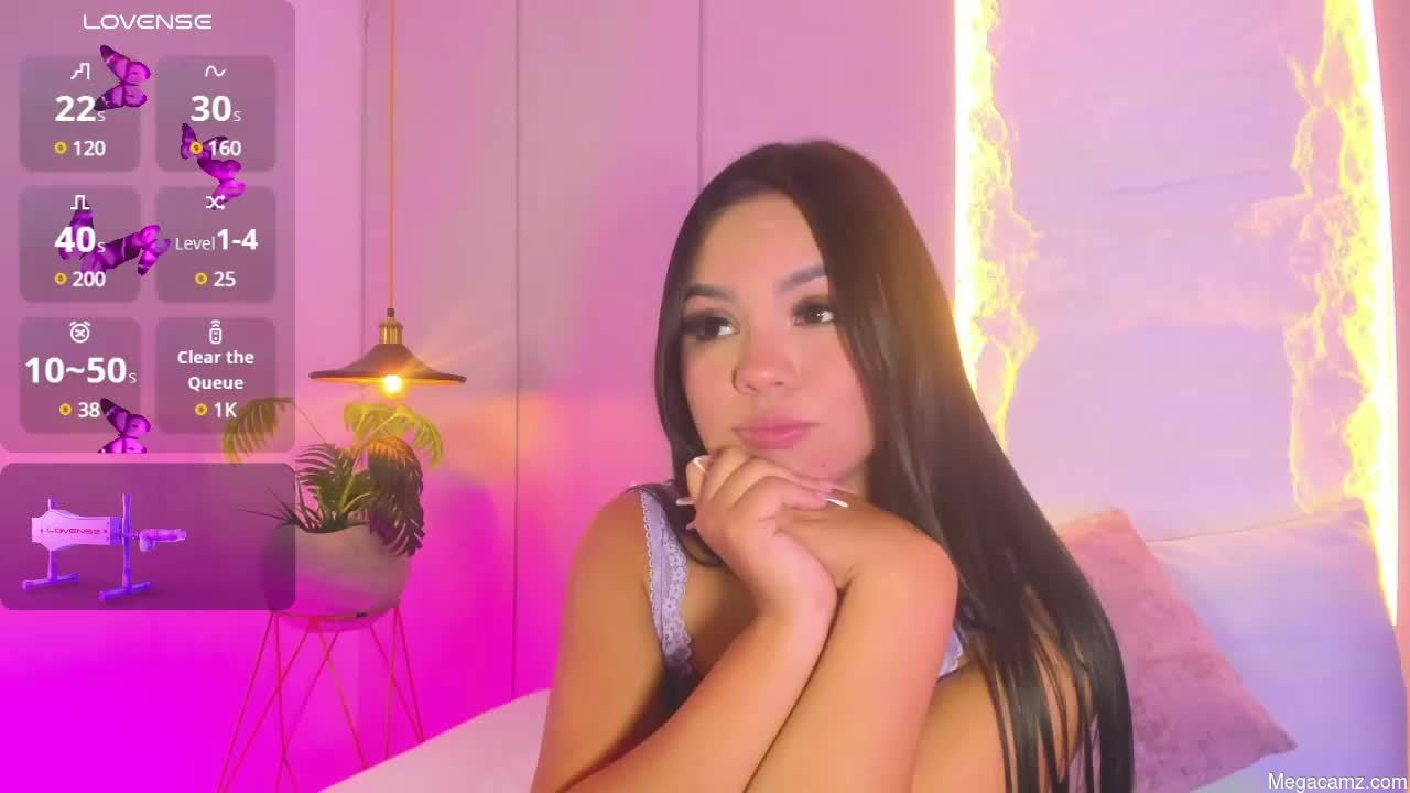 Amber_white25