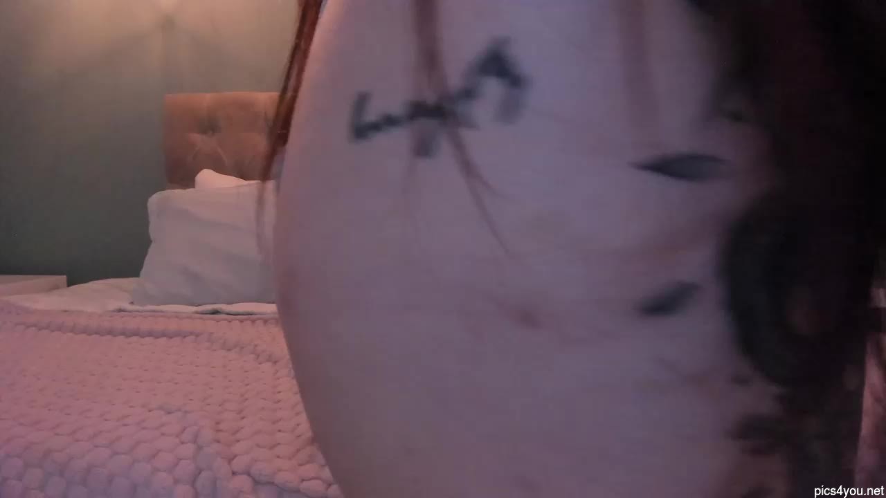 Cloe_bennet_