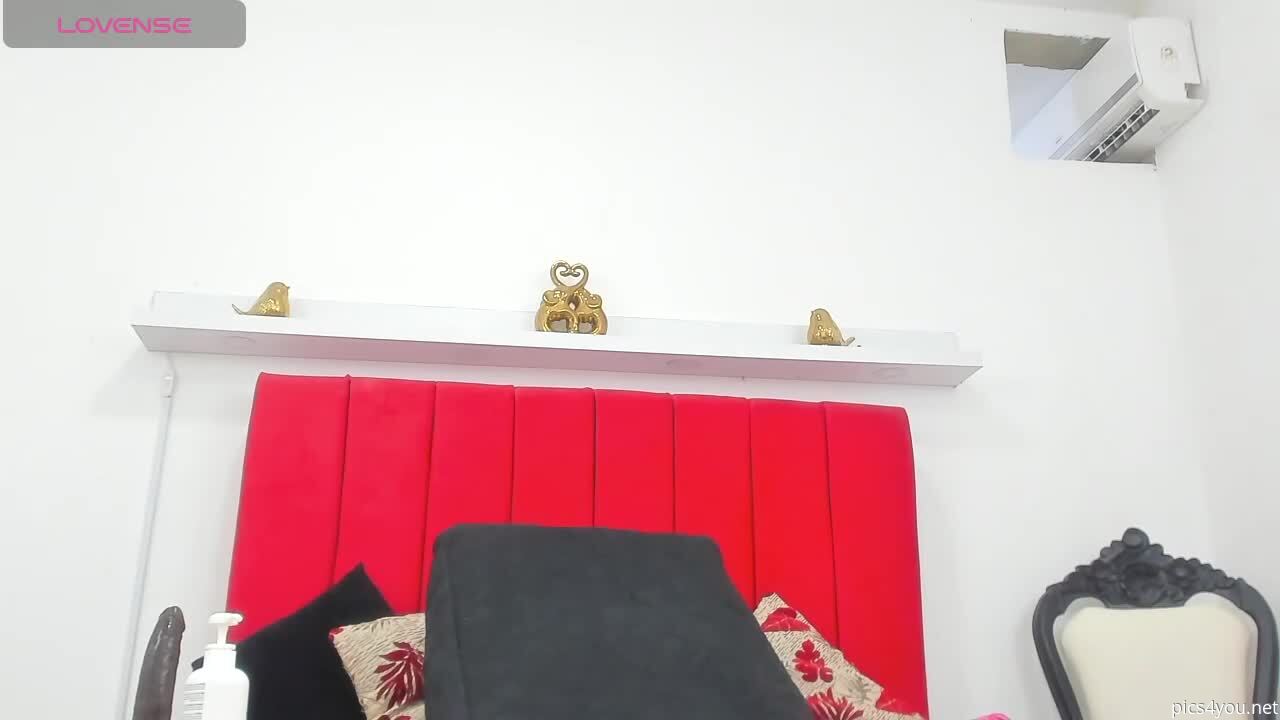 Hanna_sexy_milky