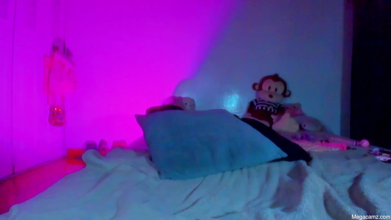 Gabriela_smoke
